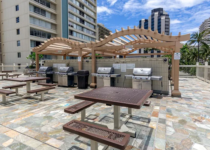 Ocean & Diamond Head View Studio At Waikiki